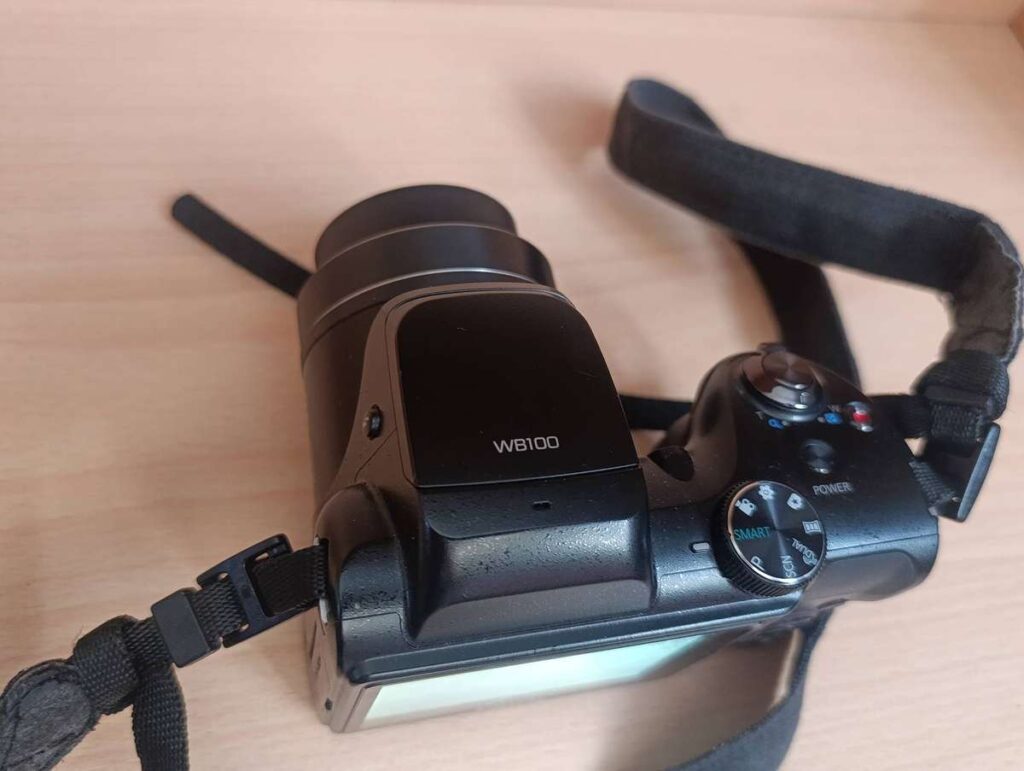 Samsung WB100 - 16.2MP - 26x Zoom - Digital Camera